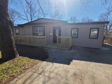 Main picture of 3008 Scottsbluff Dr