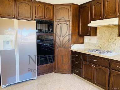 Main picture of 12643 Autumn Leaves Ave