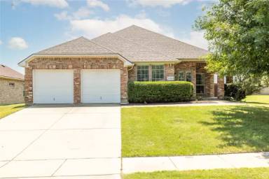 Main picture of 5739 Derek Way