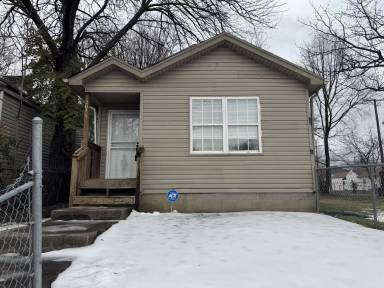 Main picture of 2016 Saint Louis Ave