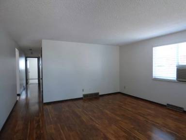 Main picture of 1942 Yeager Dr