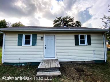 Main picture of 215 Morgan Pl