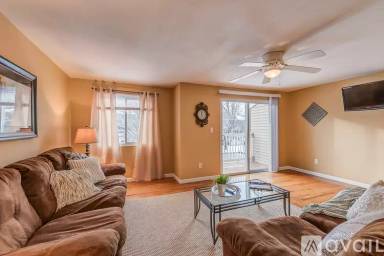 Main picture of 261 Robert Dr