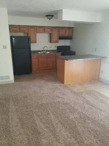 Main picture of 30 Manor Dr