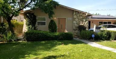 Main picture of 24113 Archwood St
