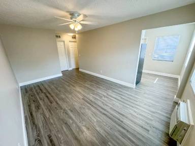 Main picture of 908 14th St