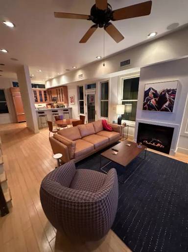 Main picture of 6316 Constance St