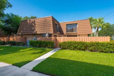 Main picture of 185 Charter Way