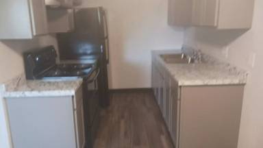 Main picture of 1805 S Y St