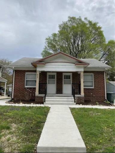 Main picture of 432 Hayward Ave