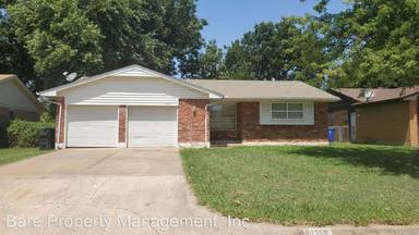 Main picture of 1313 E Brooks St