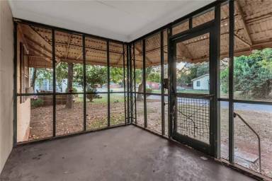 Main picture of 2614 Skyline Ave