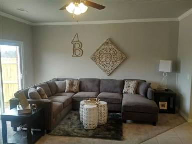 Main picture of 2731 W Kilimanjaro Way
