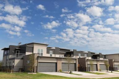 Main picture of 3919 W.S. Phillips Pkwy
