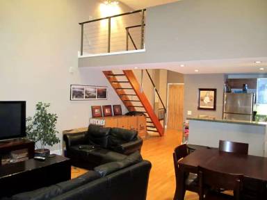 Main picture of 200 Townsend St Apartments