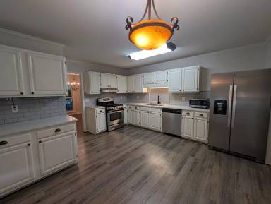 Main picture of 10139 Sardis Oaks Rd