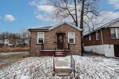 Main picture of 7316 Park Dr