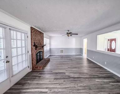 Main picture of 3619 Thorndike Dr