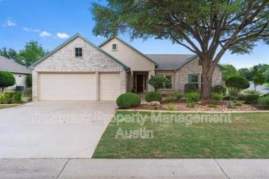 Main picture of 100 Silver Bell Cir