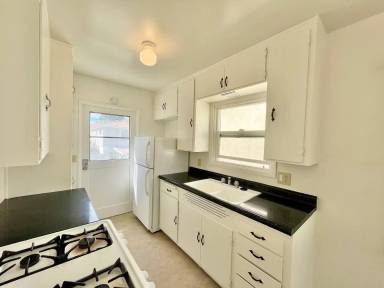Main picture of 4626 Newport Ave