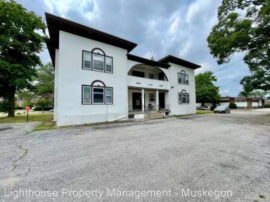 Main picture of 1502 Peck St