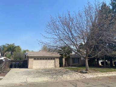 Main picture of 2614 W Oakridge Ave