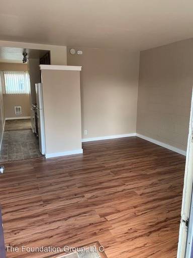 Main picture of 610 2nd Ave W