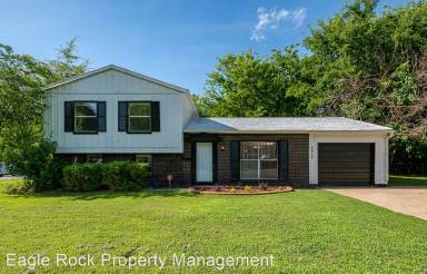 Main picture of 8920 Mayflower Rd