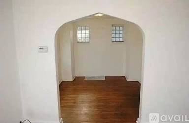 Main picture of 157 Robinson St