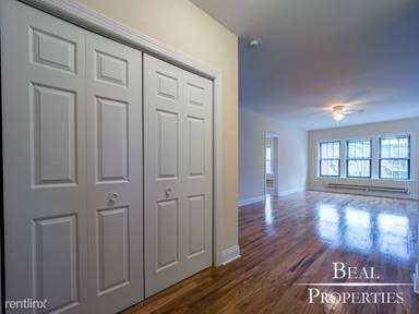 Main picture of 620-30 W Cornelia Ave