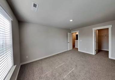 Main picture of 781 Mickelson Way