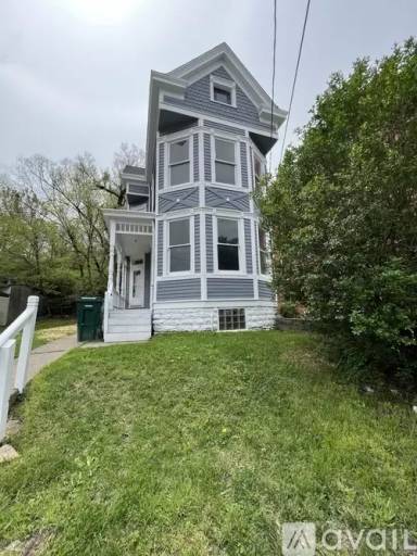Main picture of 1749 Westwood Ave