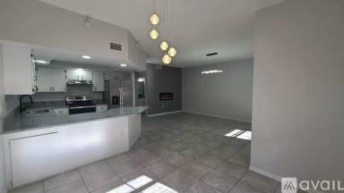 Main picture of 10490 Chalmer St
