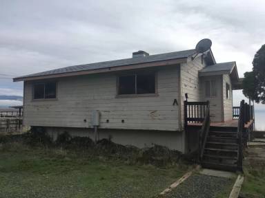 Main picture of 3700 Lakeshore Blvd
