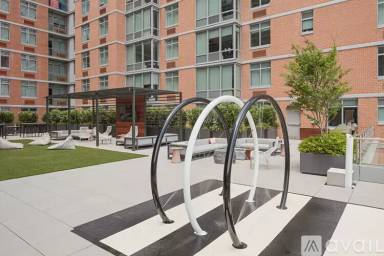 Main picture of 7700 River Rd