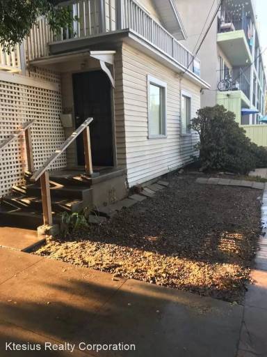 Main picture of 3028 3rd Ave