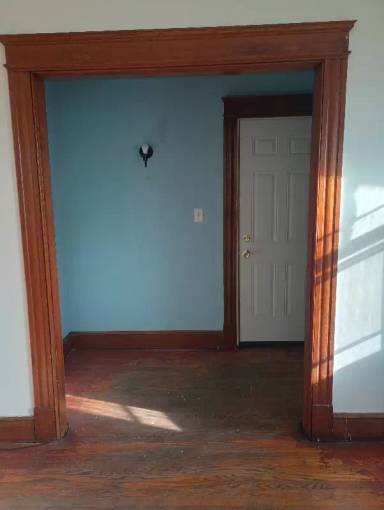 Main picture of 33 Elmwood Ave