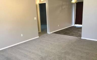 Main picture of 861 N Callahan Ave