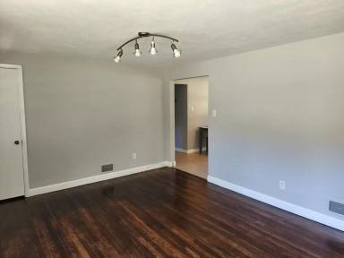 Main picture of 1801 14th St NE