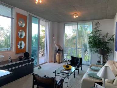 Main picture of Slade Condo