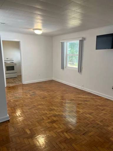 Main picture of 104 SW 26th St