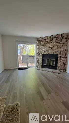 Main picture of 10810 Summerset Way