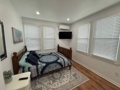 Main picture of 7812 Eastern Ave