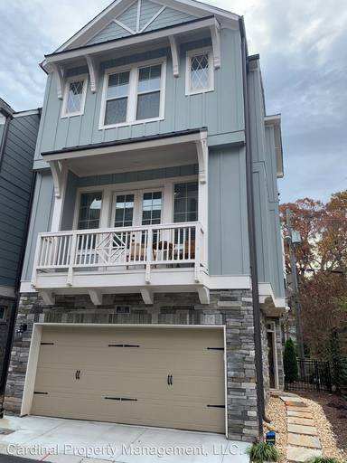 Main picture of 501 Mirrormont Dr SE