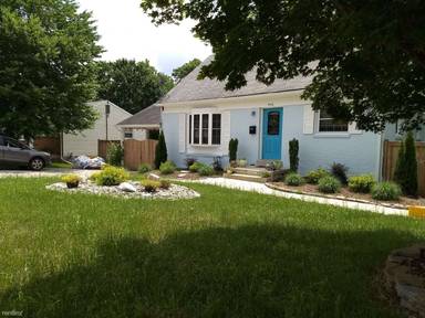 Main picture of 2410 W Longview Dr