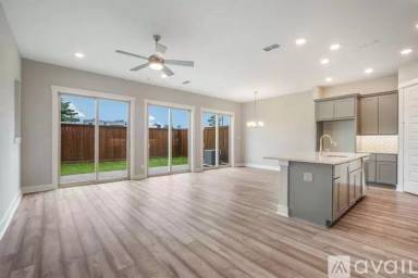 Main picture of 10917 Keaton Landing Dr