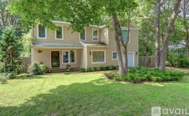 Main picture of 110 Parkwood Dr