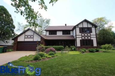 Main picture of 708 Meadowbrook Ln