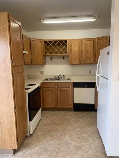 Main picture of 1662 Jefferson St