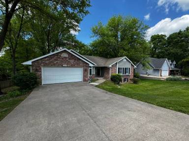 Main picture of 2301 Grant Ln